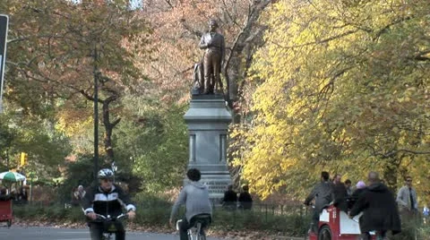 WorldClips-Daniel Webster Statue Video stock 8928705