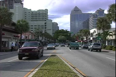 WorldClips-Las Olas Blvd.-ws Stock-Footage 8947529