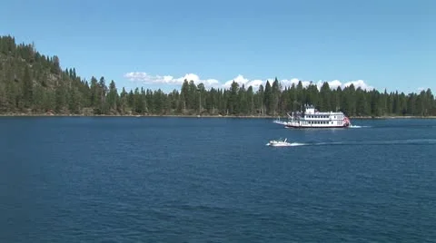 WorldClips-Paddle-wheeler and Boat Stock Footage