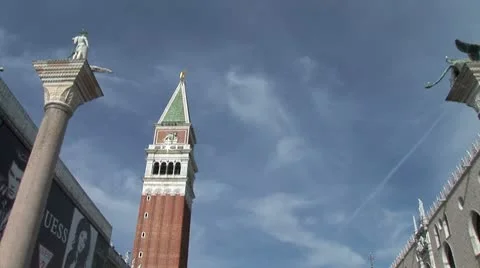 WorldClips-St.Marks Campanile-tilts Видео 8948152