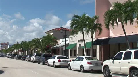 WorldClips-Worth Ave Traffic Stock Footage 8946503