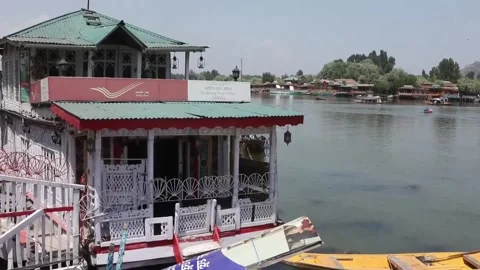 World's only floating post office operates in Indian Kashmir, INDIA, IN - 22 Jul Vídeo Stock 279985488