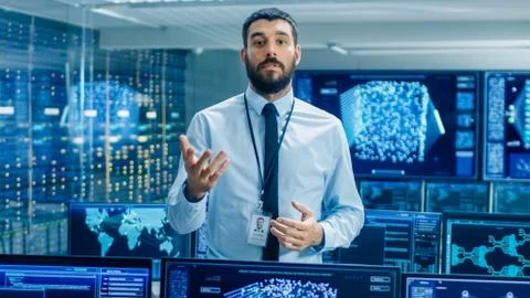 In the World's Top Machine Learning Facility Scientist Excitedly Describes Foto stock