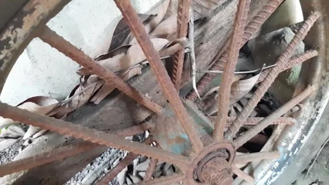 Worn out and rusted wheels Stock Footage 285911964
