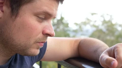 A Worried Mans Face 库存影片 40300590