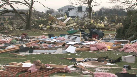 Wreckage With Fire 2 库存影片 281850