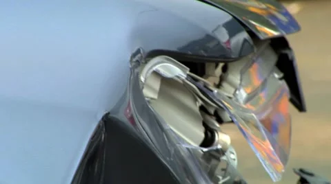 Wrecked Headlight Видео 42871165