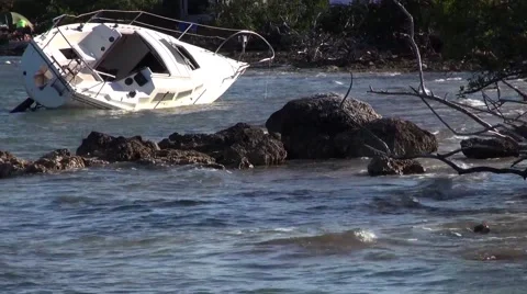A wrecked sailboat Video stock 62050680
