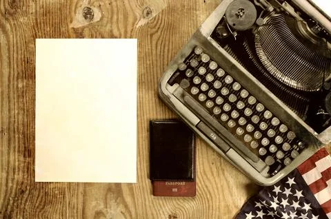 Writer desktop with typewriter retro 스톡 사진