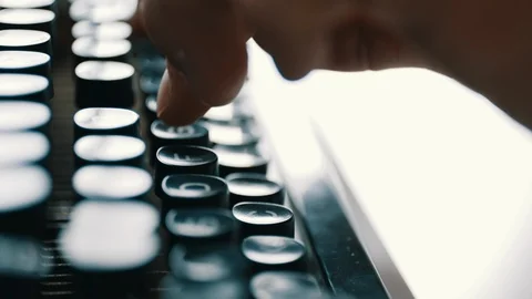 Writer typing with retro writing machine. Stock-Footage 87084631