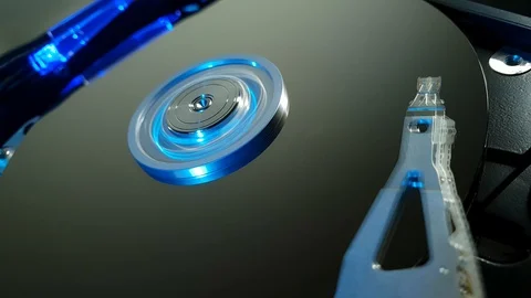 Writing data to a harddisc - open hard drive close up shot Vídeos de archivo 87103987