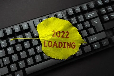 Writing displaying text 2020 Loading. Business idea Advertising the upcoming Stockfoto's