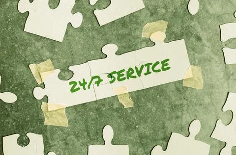 Writing displaying text 24 Or 7 Service. Business approach Always available to Foto stock