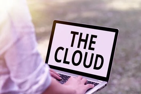 Writing displaying text The Cloud. Word Written on Programs used in Storing 스톡 사진