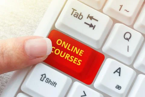 Writing displaying text Online Courses. Word for earning an education that is 스톡 사진