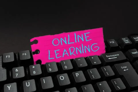 Writing displaying text Online Learning. Business approach Larning with the 스톡 사진