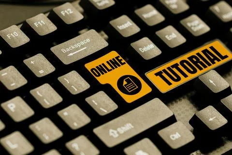 Writing displaying text Online Tutorial. Business approach An individual is Foto stock