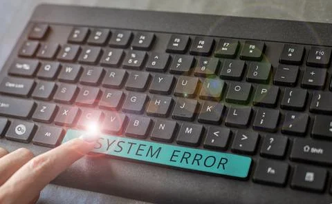 Writing displaying text System Error. Business idea Technological failure 库存照片