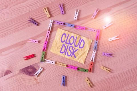 Writing note showing Cloud Disk. Business photo showcasing web base service that Foto stock