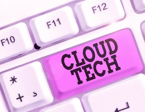 Writing note showing Cloud Tech. Business photo showcasing storing and accessing Foto stock