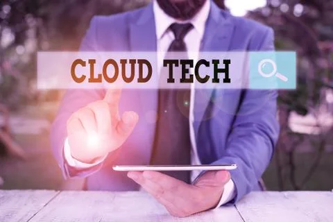 Writing note showing Cloud Tech. Business photo showcasing storing and accessing Foto stock