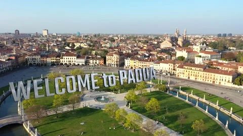 Written in 3D "welcome", on the main square of Padua. Vidéo 169759439