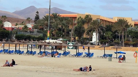 WS: Beach Stock Footage 85894485