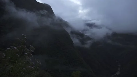 WS mountains and clouds in Cusco, Peru Video stock 130460197
