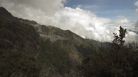 WS mountains and stone structure on Inca trail to Machu Picchu Stock Footage 130457105