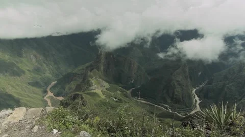 WS T/L clouds in Machu Picchu, Cusco, Peru Video stock 130462291