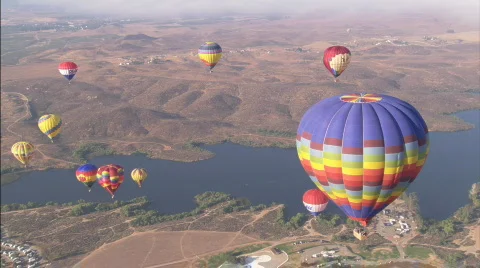 WSHotAirBalloons highangle Stockbeeldmateriaal 448349