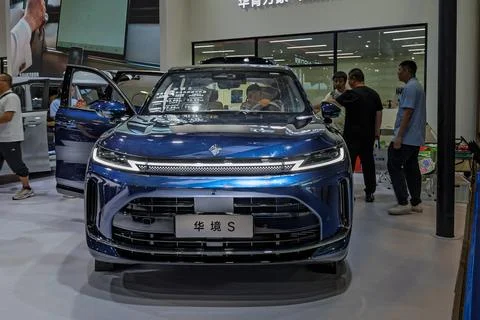 Wuling Huajing Makes its Debut at the 23rd China Changchun Auto Expo Foto stock