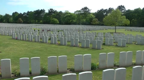 WW1 world war one cemetry rows graves Stock Footage 60640996