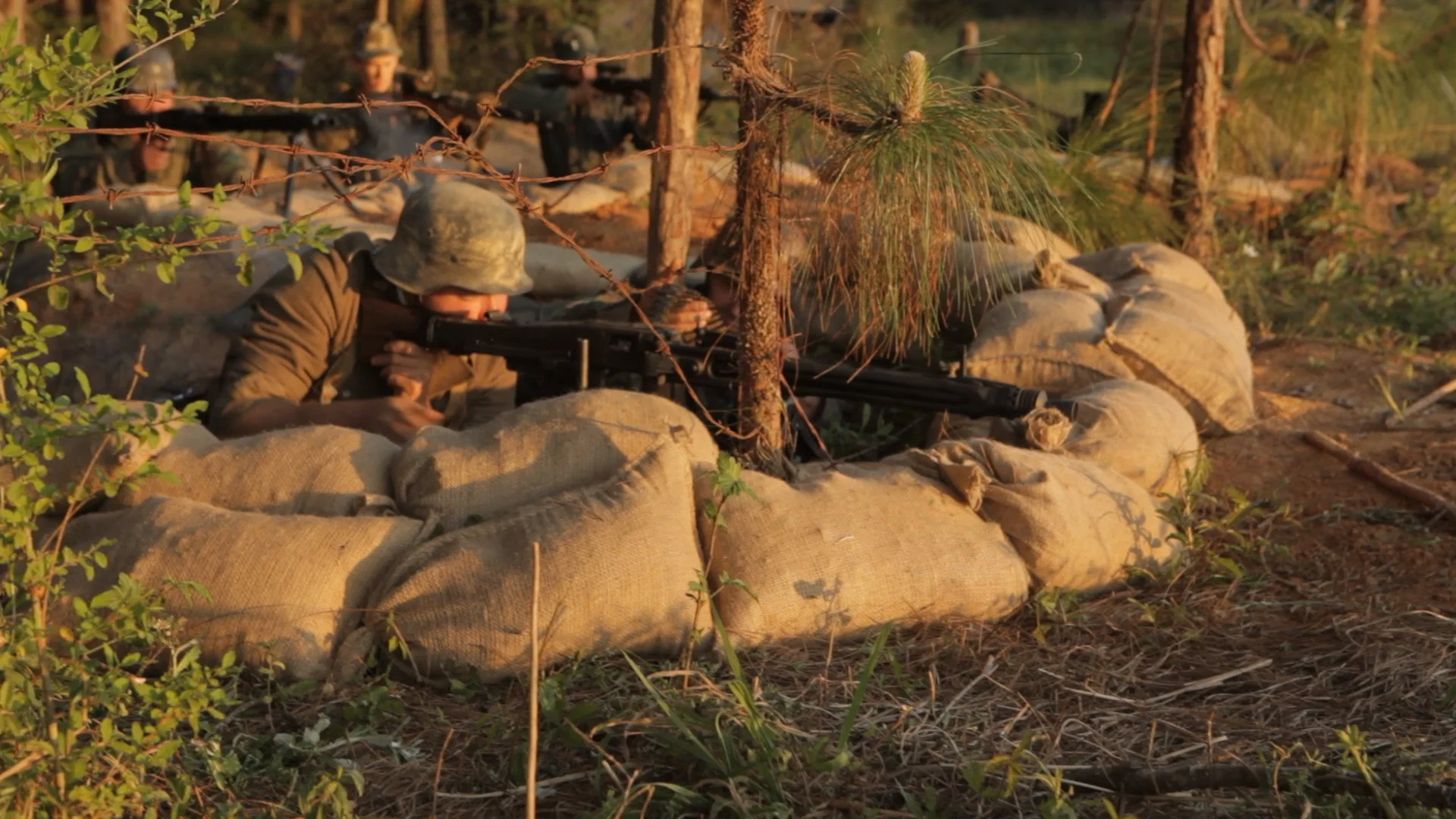 MG42 & Girl Red BG | A Military Photos & Video Website