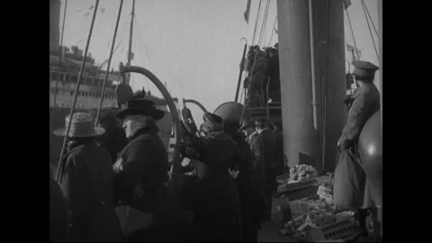 WWI American troops return home from Europe Video stock 253610164