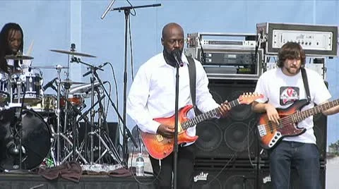 Wyclef Jean singing Stock Footage 11451018