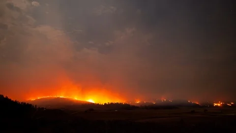 Wyoming - Forest Fire at Night with Stars 3 - 4K Timelapse Video stock 111094953