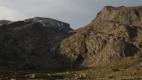 Wyoming Timelapse: Evening light on Cloud Peak, Bighorn Mountains Video stock 146242724