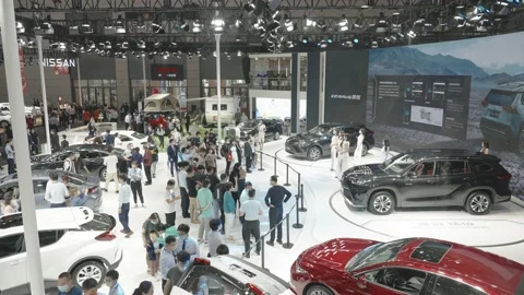 XI'AN, CHINA - OCT 01, 2021: Xi'an International Auto Show,During the COVID-19 Vidéo 211904784
