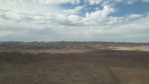 Xinjiang desert area，Aerial view，Open cloud views Stock Footage 271075611