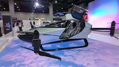 The XPENG X2 displayed at KLIMS. Vidéo 337314857