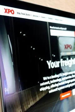 Xpo logistics website displaying freight shipping services Stock Photos