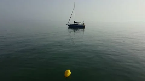 Yacht in dark Video stock 206111712