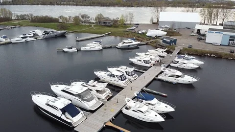 Yacht marina 動画素材 129366985