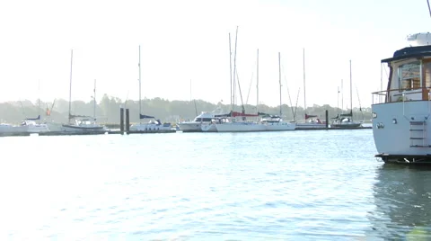 Yachts in sunlight 03 Vídeos de archivo 959009