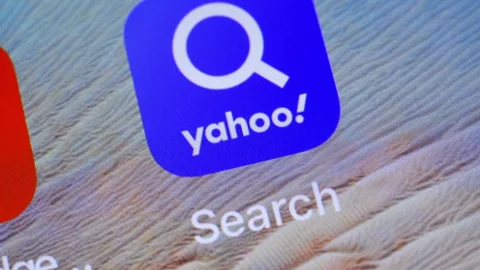 Yahoo mobile phone app. Stock Footage 141598046