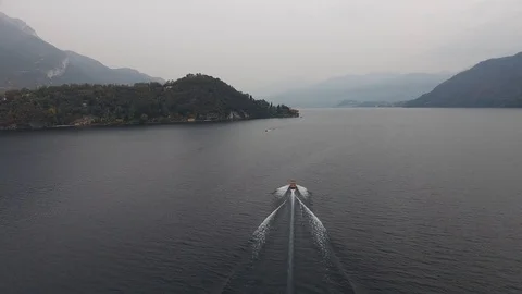 Yaht going to Villa Balbianello, Como Lake, Italy Stock Footage 117632470