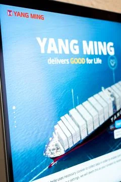 Yang ming managing global cargo shipping process 库存照片