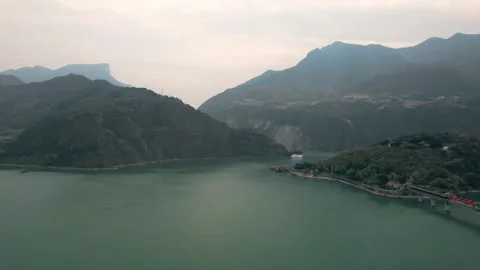Yangtze River Three Gorges Cliffs And Water Aerial 스톡 동영상 320921752