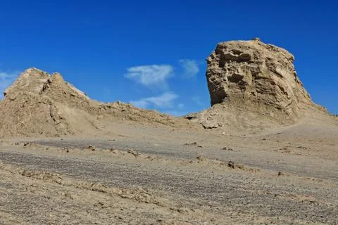 Yardangs-eroded rock surfaces alternating ridges-furrows. Qaidam basin-CN 0553 스톡 사진